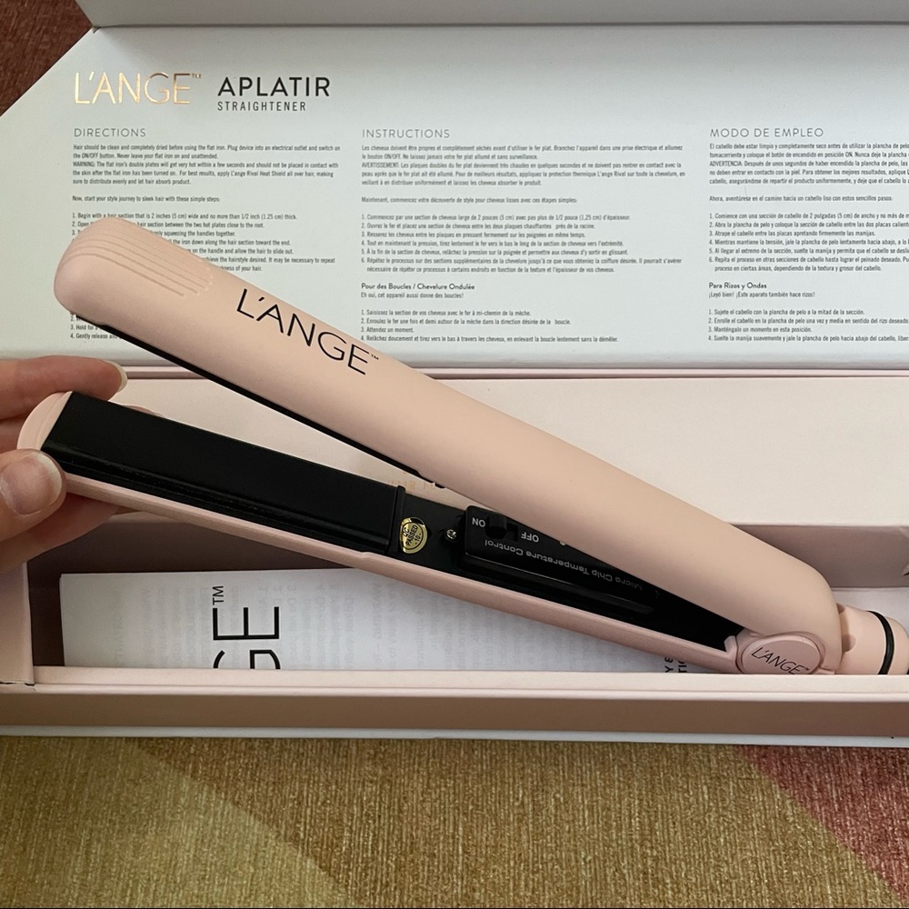 L’ANGE APLATIR Blush Hair Straightener in Excellent Used Condition Like New